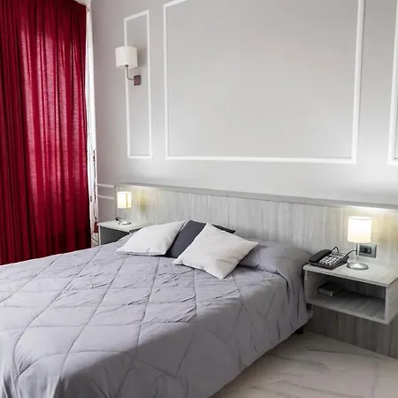 Hotel Sica 4*