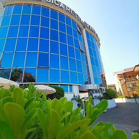 Sica Hotel 4*